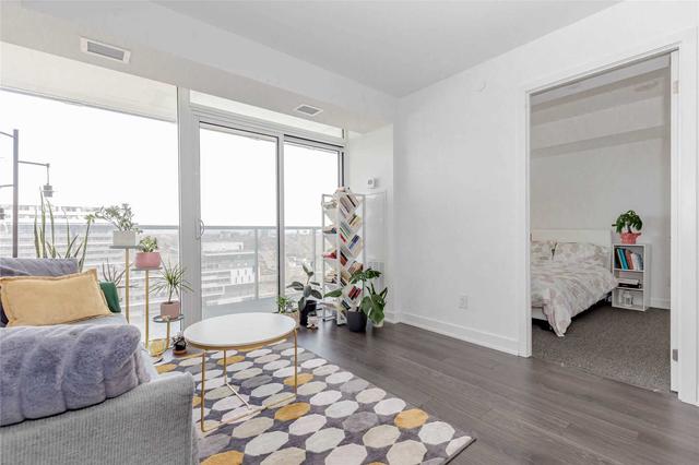 1220 - 160 Flemington Rd, Condo with 2 bedrooms, 2 bathrooms and 1 parking in Toronto ON | Image 6