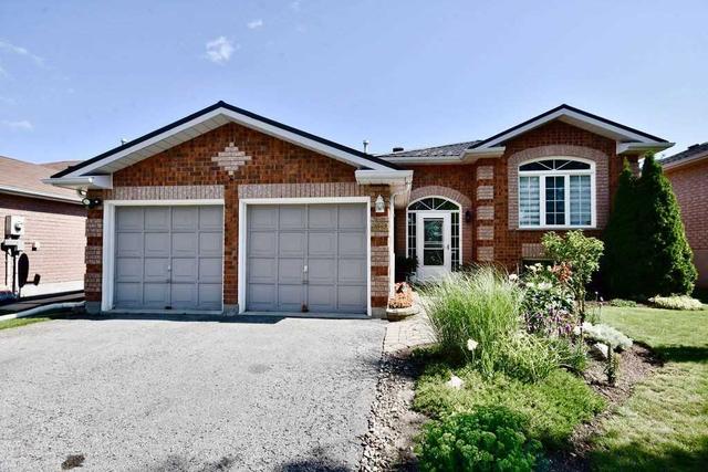 309 Harvie Rd, House detached with 3 bedrooms, 2 bathrooms and 6 parking in Barrie ON | Image 1