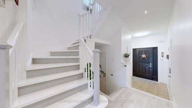 441 Reeves Way Blvd, House semidetached with 3 bedrooms, 3 bathrooms and 3 parking in Whitchurch Stouffville ON | Image 4