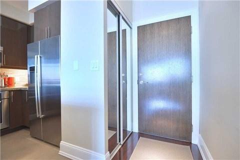 5001 - 33 Bay St, Condo with 2 bedrooms, 2 bathrooms and 1 parking in Toronto ON | Image 2