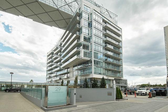 820 - 29 Queens Quay E, Condo with 1 bedrooms, 2 bathrooms and 1 parking in Toronto ON | Image 8