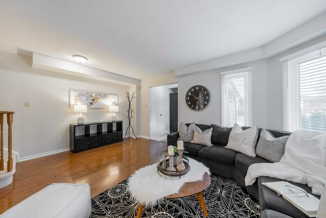 8 Teddington Cres, House detached with 4 bedrooms, 4 bathrooms and 3 parking in Whitby ON | Image 37