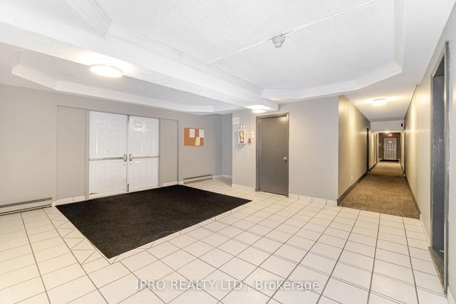 a - 766 Walter St, Townhouse with 3 bedrooms, 2 bathrooms and 1 parking in Cambridge ON | Image 22