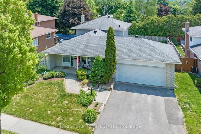 233 Rose St, House detached with 4 bedrooms, 2 bathrooms and 4 parking in Barrie ON | Image 1