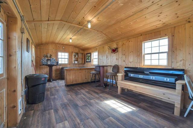 233027 Hwy 613, House detached with 4 bedrooms, 4 bathrooms and null parking in Wetaskiwin County No. 10 AB | Image 34