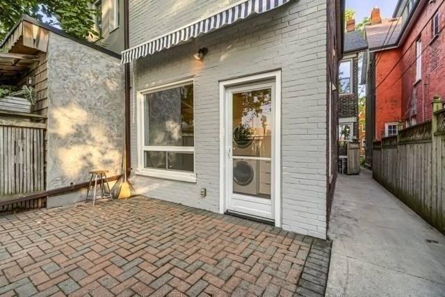 10 Earnbridge St, House semidetached with 5 bedrooms, 2 bathrooms and 2 parking in Toronto ON | Image 7