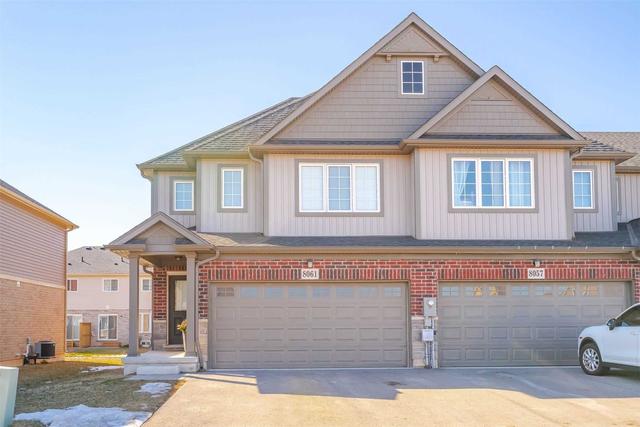 8061 Cole Crt, House attached with 3 bedrooms, 3 bathrooms and 4 parking in Niagara Falls ON | Image 1