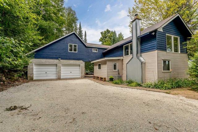 1400 Echo Lake Rd, House detached with 3 bedrooms, 2 bathrooms and 8 parking in Lake of Bays ON | Image 30
