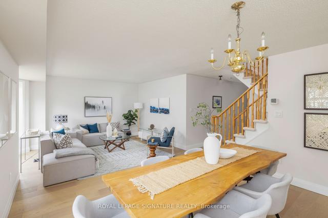 42 Freeport Dr, House semidetached with 3 bedrooms, 3 bathrooms and 2 parking in Toronto ON | Image 7