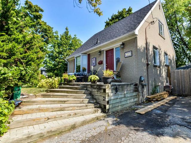 3286 Michaud Ave, House detached with 2 bedrooms, 2 bathrooms and 4 parking in Mississauga ON | Image 38