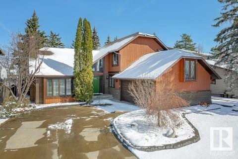 12436 28 Av Nw, House detached with 5 bedrooms, 4 bathrooms and 5 parking in Edmonton AB | Card Image