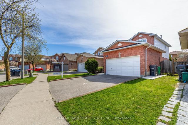3293 Greenbelt Cres, House detached with 3 bedrooms, 4 bathrooms and 4 parking in Mississauga ON | Image 12