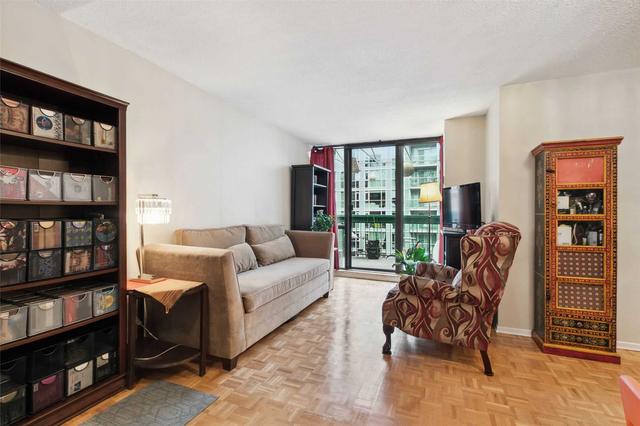 733 - 73 Mccaul St, Condo with 2 bedrooms, 1 bathrooms and 0 parking in Toronto ON | Image 18