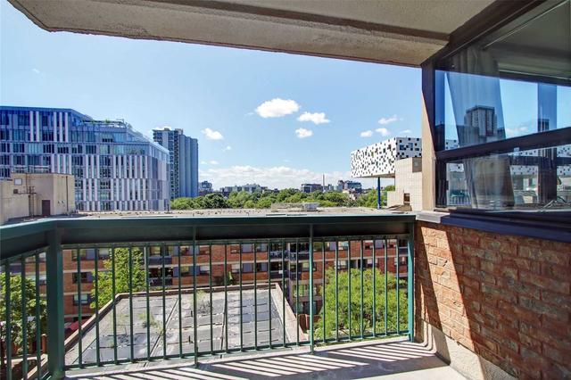812 - 80 St Patrick St, Condo with 1 bedrooms, 1 bathrooms and 0 parking in Toronto ON | Image 9