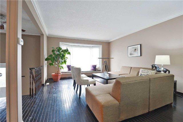 551 Hayward Cres, House detached with 3 bedrooms, 3 bathrooms and 3 parking in Milton ON | Image 3