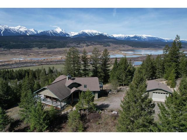 2360/2380 Highway 95, House detached with 4 bedrooms, 3 bathrooms and null parking in East Kootenay G BC | Image 1