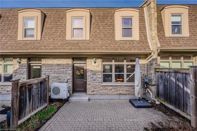 18 - 82a Cardigan St N, Townhouse with 2 bedrooms, 3 bathrooms and 4 parking in Guelph ON | Image 30