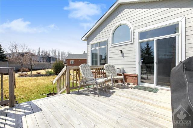 4472 Bittersweet Place, Home with 3 bedrooms, 3 bathrooms and 5 parking in Ottawa ON | Image 26