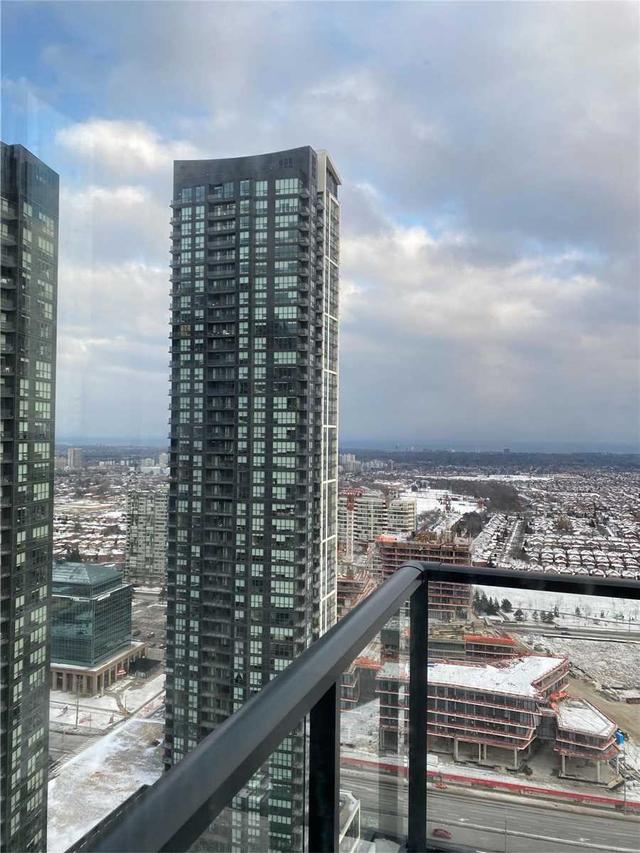 ph4 - 4055 Parkside Village Dr, Condo with 2 bedrooms, 2 bathrooms and 1 parking in Mississauga ON | Image 10