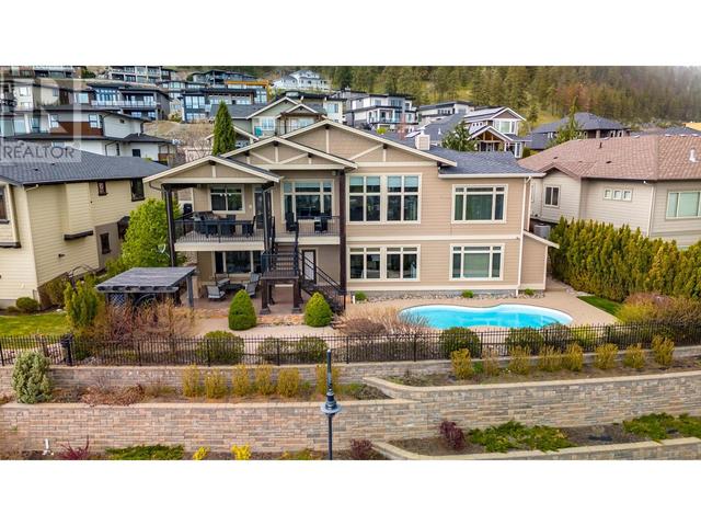 732 Traditions Crescent, House detached with 4 bedrooms, 2 bathrooms and 3 parking in Kelowna BC | Image 1