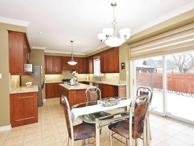 15 Blaketon Crt, House detached with 4 bedrooms, 5 bathrooms and 7 parking in Brampton ON | Image 3