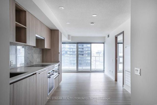 709 - 17 Bathurst St, Condo with 1 bedrooms, 1 bathrooms and 0 parking in Toronto ON | Image 5