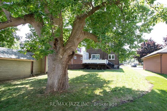 183 Gibbons St, House detached with 3 bedrooms, 4 bathrooms and 2 parking in Oshawa ON | Image 31
