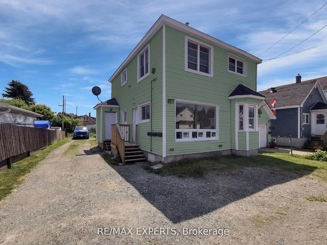 main - 107 Taylor Ave, House detached with 2 bedrooms, 1 bathrooms and 4 parking in Kirkland Lake ON | Image 1