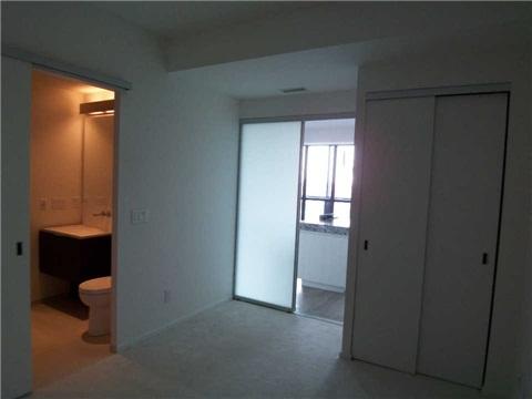 2808 - 101 Charles St E, Condo with 1 bedrooms, 1 bathrooms and 1 parking in Toronto ON | Image 7