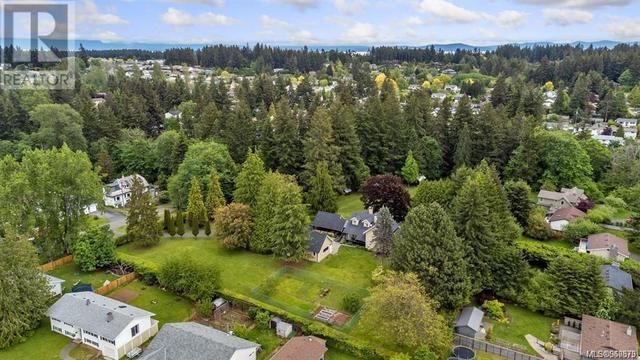 1533 Cedar Ave, House detached with 3 bedrooms, 4 bathrooms and 5 parking in Comox BC | Image 70