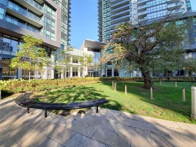 906 - 5162 Yonge St, Condo with 2 bedrooms, 2 bathrooms and 1 parking in Toronto ON | Image 9