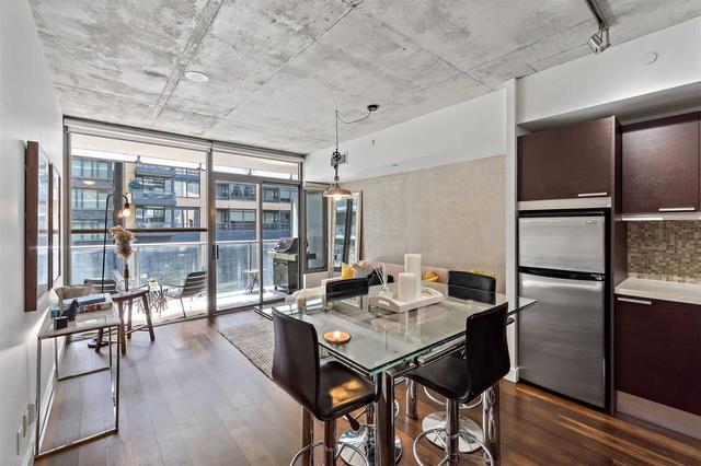 415 - 25 Oxley St, Condo with 1 bedrooms, 1 bathrooms and 0 parking in Toronto ON | Card Image