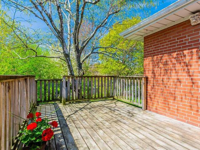 18 Wallingford Rd, House detached with 3 bedrooms, 2 bathrooms and 3 parking in Toronto ON | Image 27