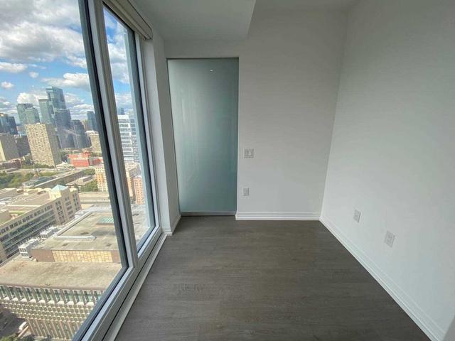 3510 - 251 Jarvis St, Condo with 2 bedrooms, 2 bathrooms and 0 parking in Toronto ON | Image 4