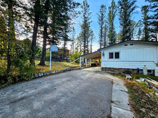 5182 Columbia River Road, House detached with 4 bedrooms, 2 bathrooms and 7 parking in East Kootenay F BC | Image 1