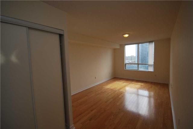 1010 - 228 Bonis Ave, Condo with 3 bedrooms, 2 bathrooms and 2 parking in Toronto ON | Image 8