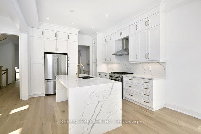 6 - 11 Bay St, Condo with 3 bedrooms, 4 bathrooms and 3 parking in The Blue Mountains ON | Image 3