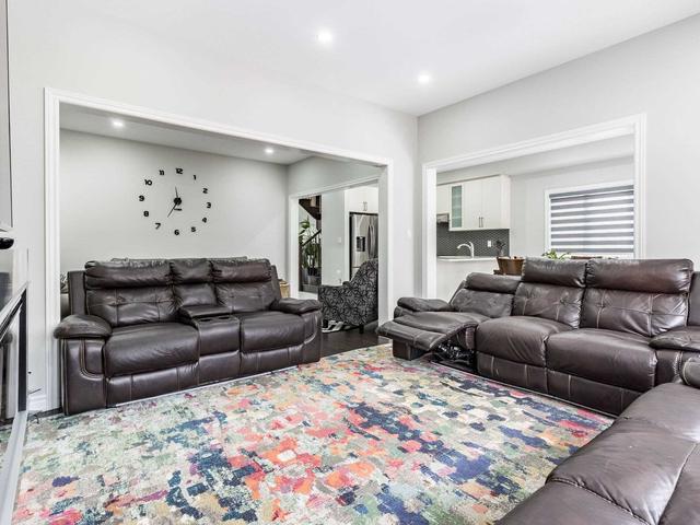 20 Enclave Tr, House semidetached with 4 bedrooms, 4 bathrooms and 3 parking in Brampton ON | Image 7