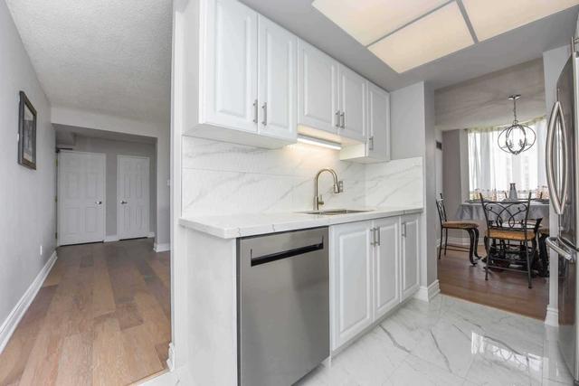 1109 - 5 Lisa St, Condo with 3 bedrooms, 2 bathrooms and 1 parking in Brampton ON | Image 38