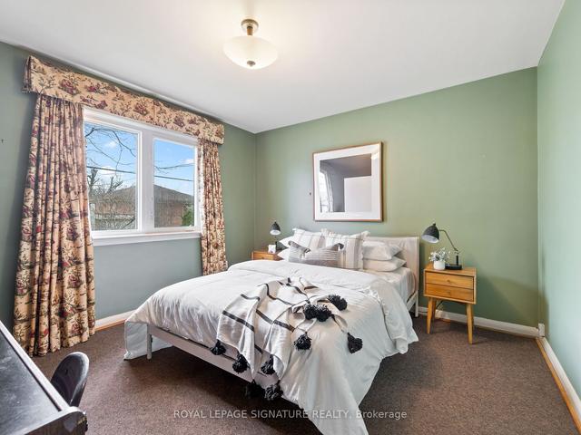 46 Guiness Ave, House detached with 4 bedrooms, 2 bathrooms and 3 parking in Toronto ON | Image 11