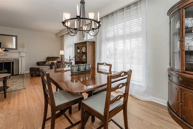 1966 Delaney Dr, House detached with 3 bedrooms, 1 bathrooms and 3 parking in Mississauga ON | Image 2