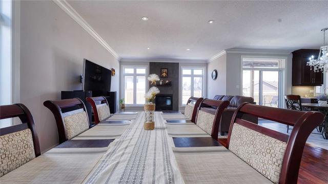 1089 Eagletrace Dr, House detached with 4 bedrooms, 2 bathrooms and 4 parking in London ON | Image 4