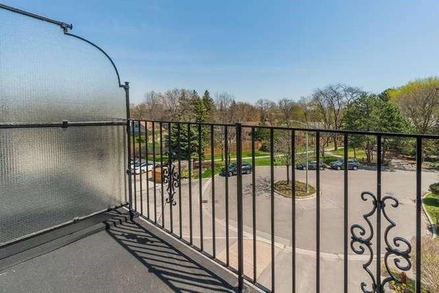 59 Birchbank Lane, Townhouse with 3 bedrooms, 3 bathrooms and 2 parking in Toronto ON | Image 13