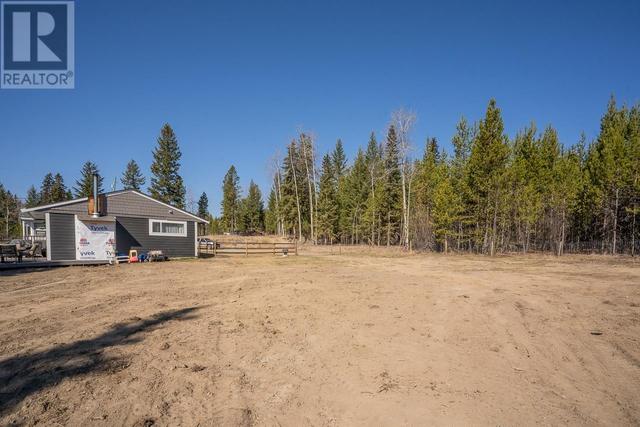 6313 Archie Meadow Road, House detached with 4 bedrooms, 2 bathrooms and null parking in Cariboo H BC | Image 39