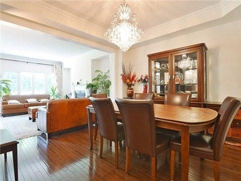 1551 Eglinton Ave W, House attached with 4 bedrooms, 5 bathrooms and 4 parking in Mississauga ON | Image 10