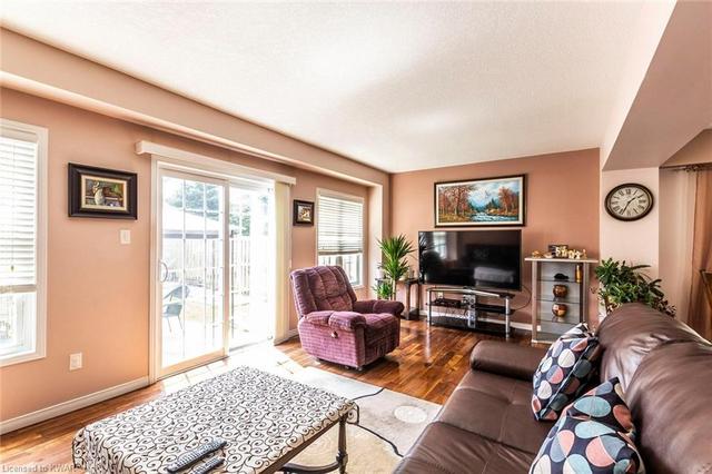 260 Sienna Crescent, House detached with 3 bedrooms, 1 bathrooms and 3 parking in Kitchener ON | Image 8