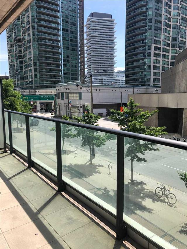 215 - 33 Bay St, Condo with 1 bedrooms, 1 bathrooms and 0 parking in Toronto ON | Image 6