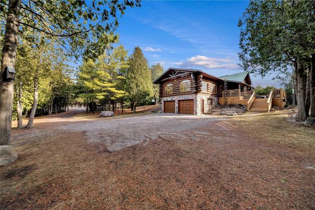 768 Traceys Hill Rd, House detached with 2 bedrooms, 2 bathrooms and 8 parking in Kawartha Lakes ON | Image 4