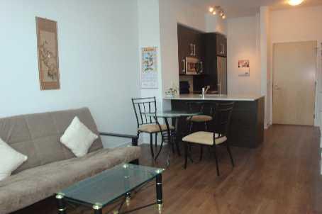 th 1 - 1048 Broadview Ave, Townhouse with 1 bedrooms, 2 bathrooms and 1 parking in Toronto ON | Image 3