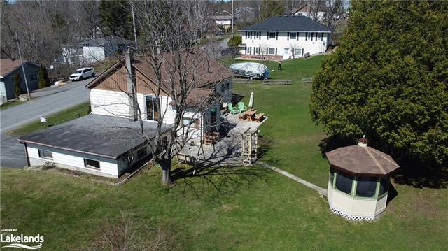 17 Queen Street, House detached with 3 bedrooms, 2 bathrooms and 3 parking in Parry Sound ON | Image 23